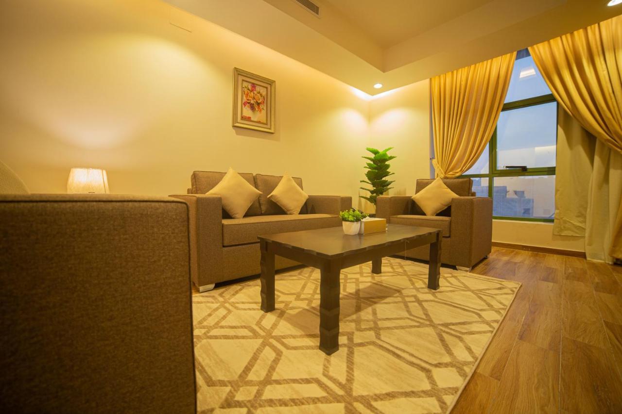 Appart hôtel مبيت التحلية للشقق المخدومة تشغيل و إدارة الماسية الأولى Djeddah